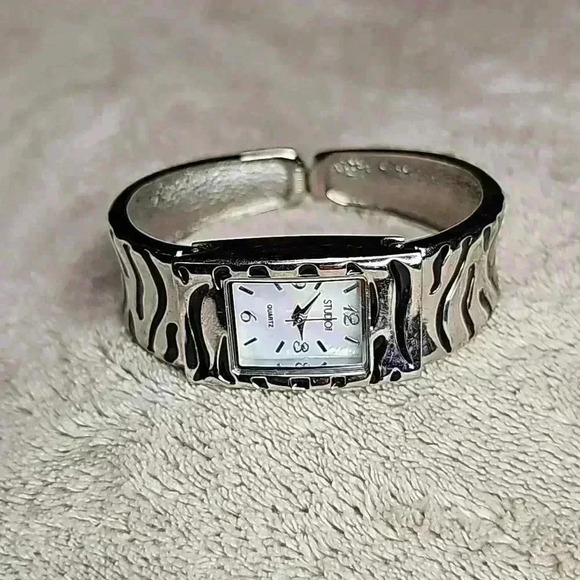 Studio Time Zebra Stripe Silver Tone & Black Enamel Bangle Cuff Bracelet Watch - Picture 3 of 3